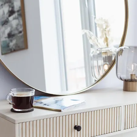 Stylish New-build, Free Parking, 20-minute Walk To Centre Apartmán York