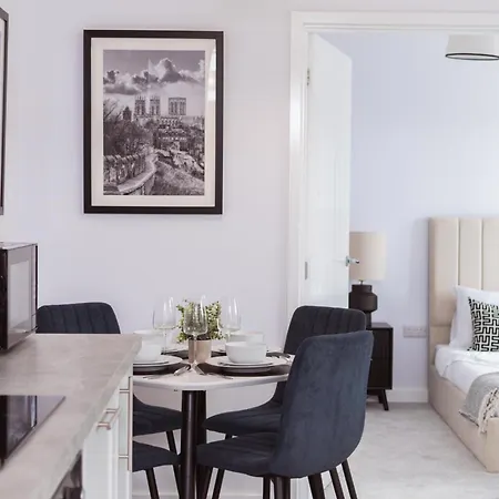 Stylish New-build, Free Parking, 20-minute Walk To Centre * ヨーク