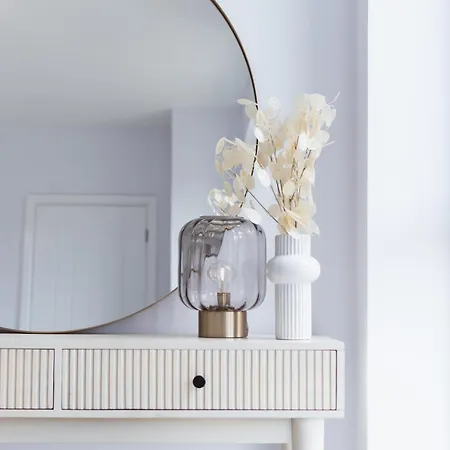 Stylish New-build, Free Parking, 20-minute Walk To Centre Apartmán *
